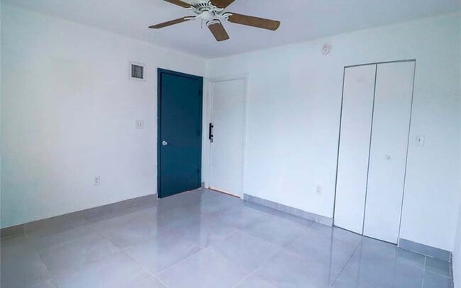 Foto del edificio - 14010 NE 3rd Ct