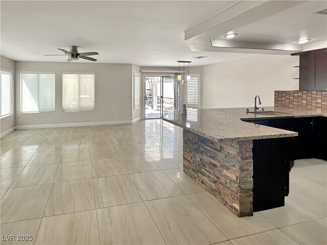 Foto del edificio - 8305 Bermuda Beach Dr