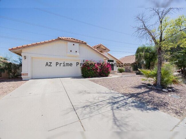 Foto del edificio - 966 E DIVOT DR, TEMPE AZ
