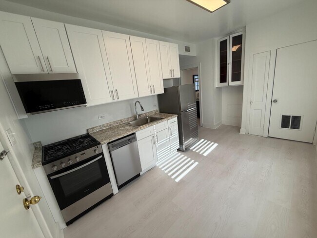 Foto del edificio - 3451 W Parker Ave