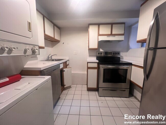 Building Photo - 24 St Cyprians Pl