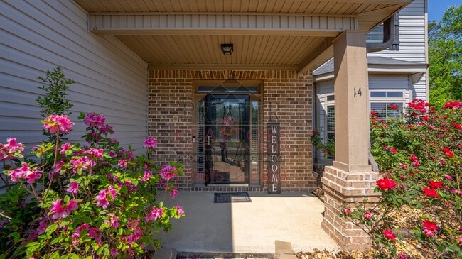 Building Photo - 14 Springwood Dr