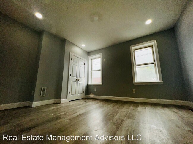 Building Photo - 3 br, 1.5 bath House - 2634 Reed Street