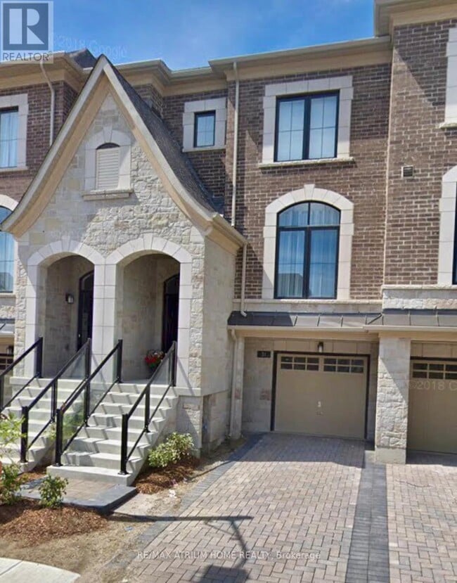 Building Photo - 31 Duncombe Ln