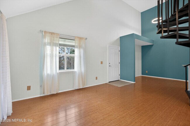 Building Photo - 11 Arbor Club Dr