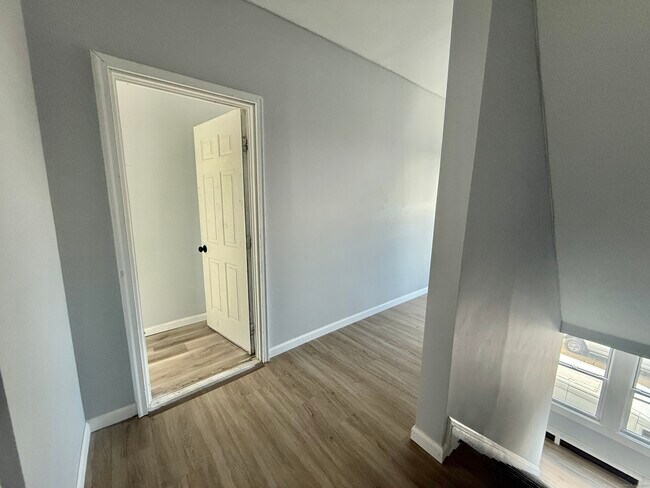 Foto del edificio - 1220 Pembroke St