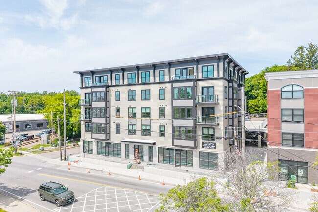 Foto del edificio - Schoolhouse Apartments at 17 Park Street