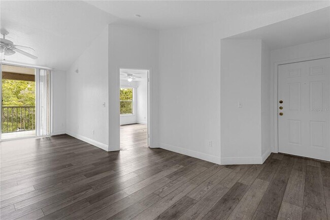 Foto del edificio - 7618 Pissarro Dr