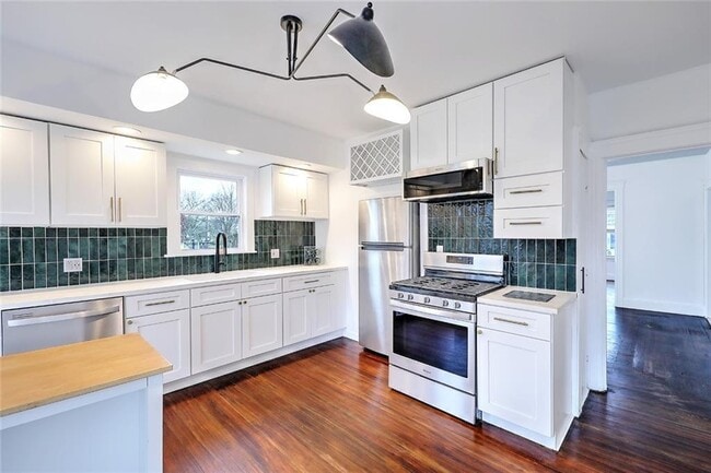 Foto del edificio - 73 Washburn Ave