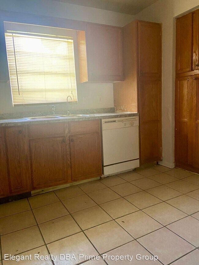 Building Photo - 4 br, 2 bath House - 1211 Randolph Street