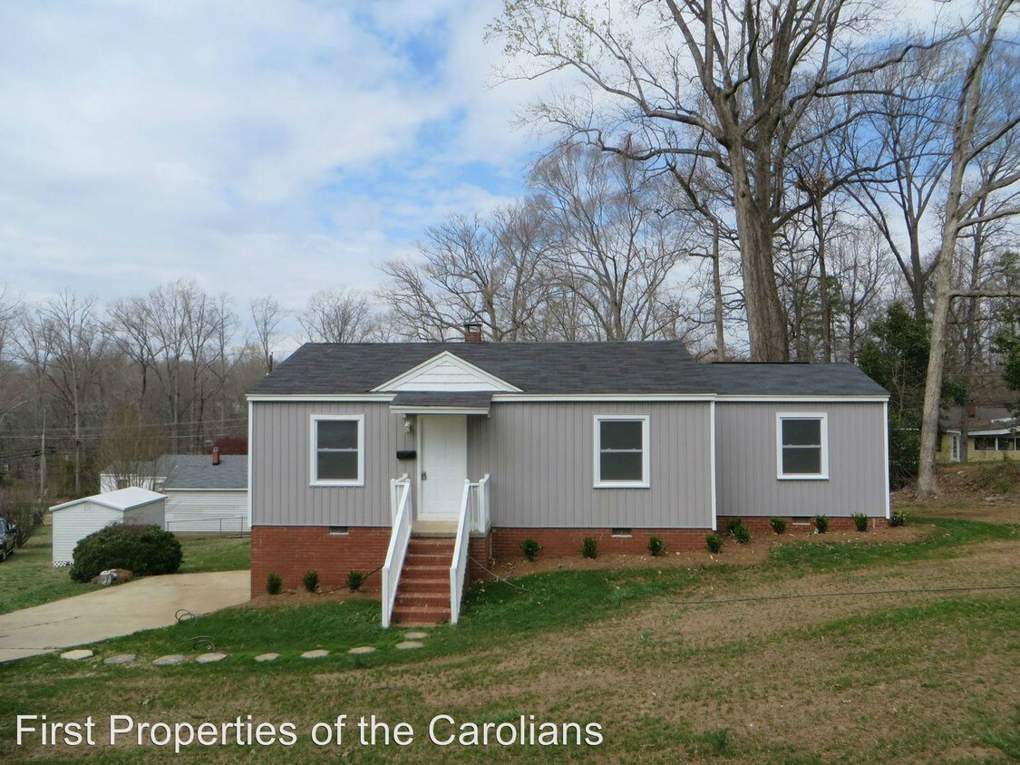 Primary Photo - 208 Myers St