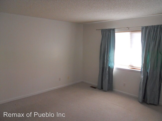Building Photo - 2 br, 2 bath House - 104 San Carlos #Q