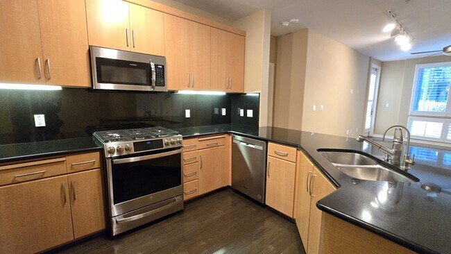 Foto del edificio - 5501 DeMarcus Blvd