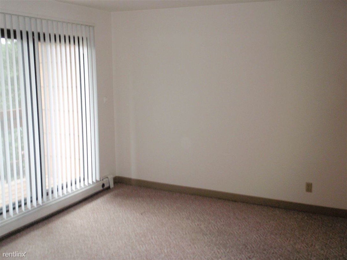 1 br, 1 bath Apartment - 451 Concord Rd Unit - 1 br, 1 bath Apartment - 451 Concord Rd  Unit