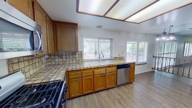 Foto del edificio - 4 Bedroom Mission Viejo Home!