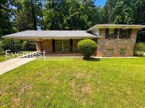 Building Photo - 2909 Briarwood Blvd