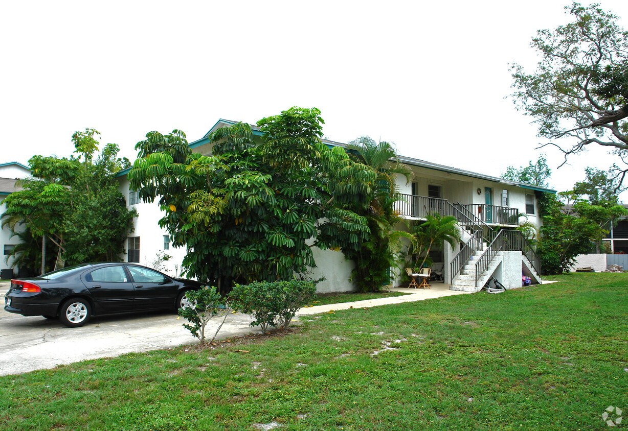 Foto del edificio - 280-286 NW Fork Rd