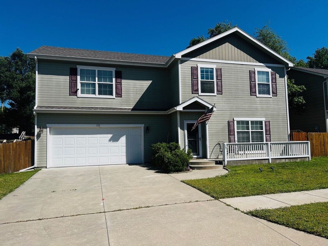 Primary Photo - Wonderful Home!