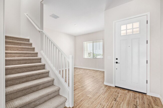 Foto del edificio - 4 Bedroom - Ready for you to Call It Home!!