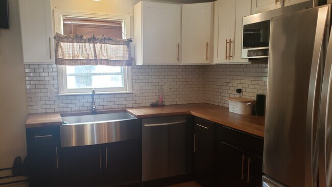 Foto del edificio - 126 Prentice Ave