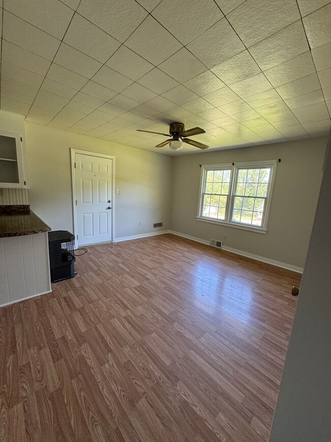 Building Photo - Pageland Rental Available