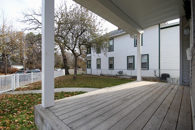 Building Photo - 2700 Dorman Ave