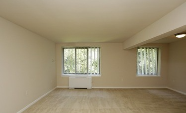 Building Photo - 6166 Leesburg Pike