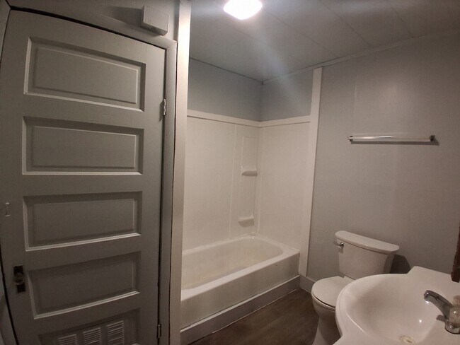 Foto del edificio - 904 Collett-