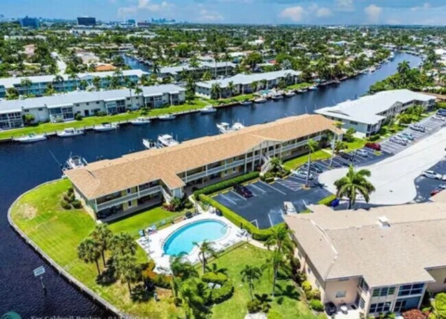 Foto del edificio - 700 SE 7th Ave