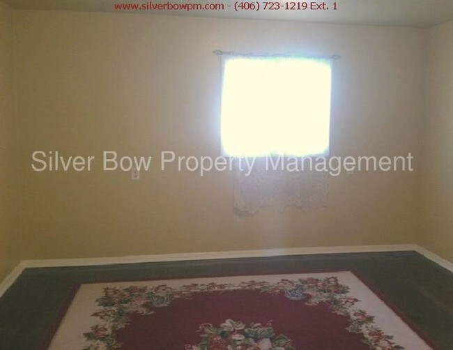 Foto del edificio - 622 W Broadway St