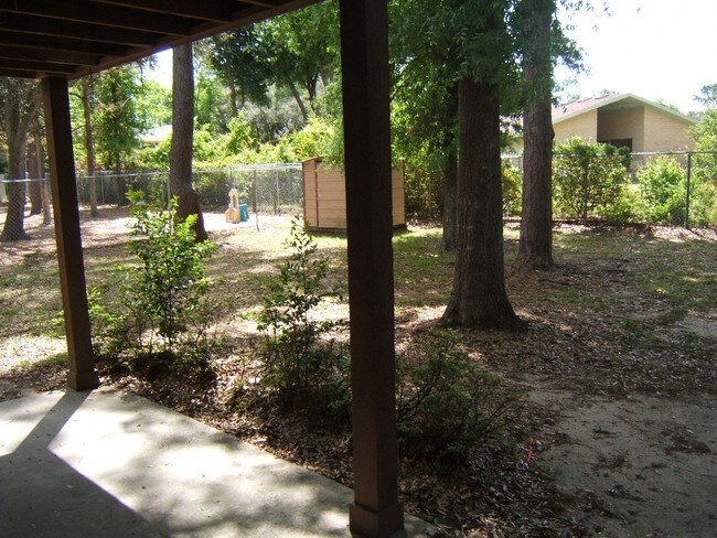 Building Photo - Calumet Villas
