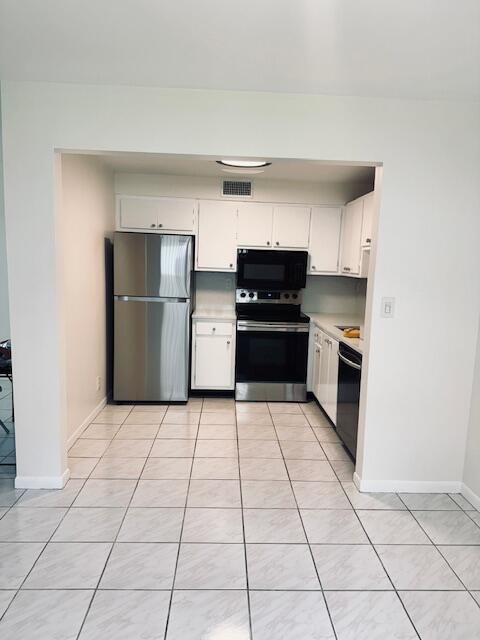 Building Photo - 9920 NW 68th Pl