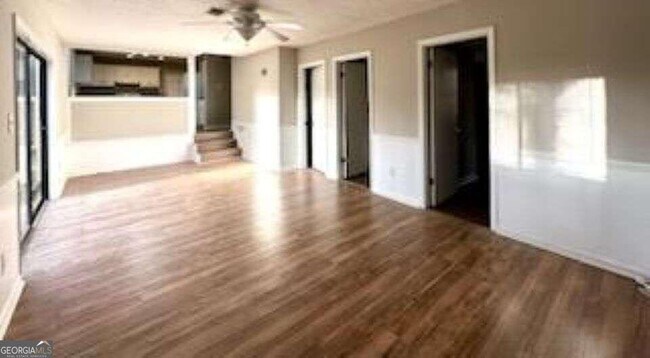 Building Photo - 732 Pebble Creek Dr
