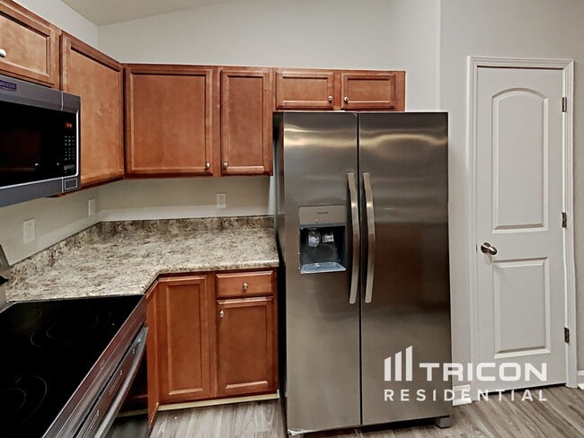 Building Photo - 861 Bitting Hall Cir