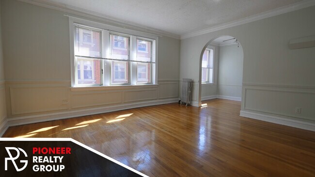 Foto del edificio - 546 W Surf St