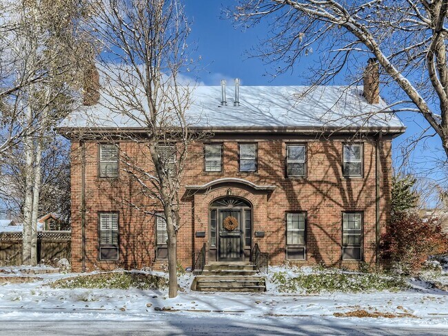 Foto del edificio - 3027 E 12th Ave