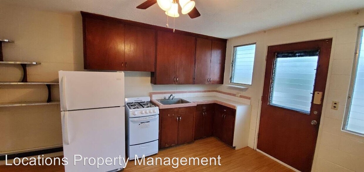 Primary Photo - 3121 Herbert St