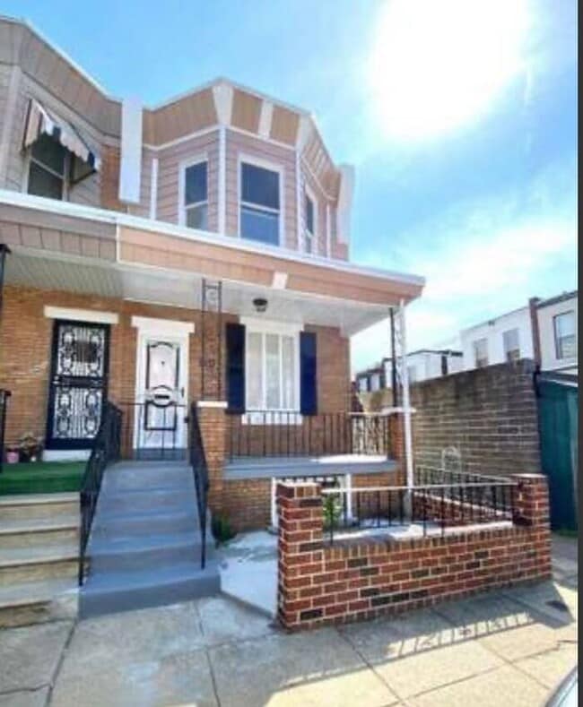 Building Photo - 3 Bedroom Single family Home for Rent - 19139