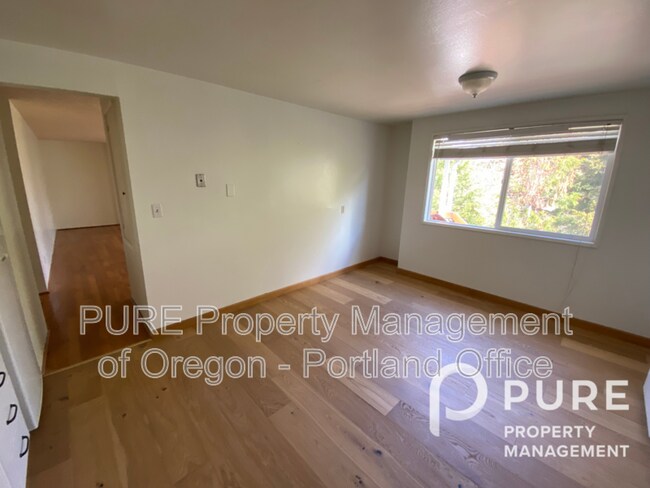 Foto del edificio - 10321 NE Oregon St