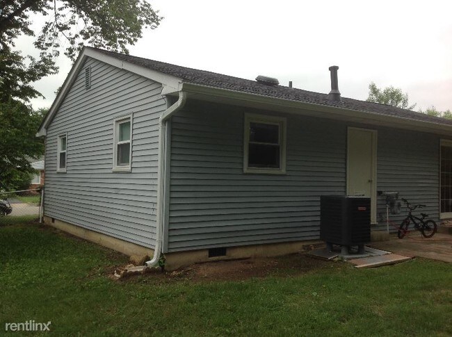 Foto del edificio - 3814 Claremont Ln
