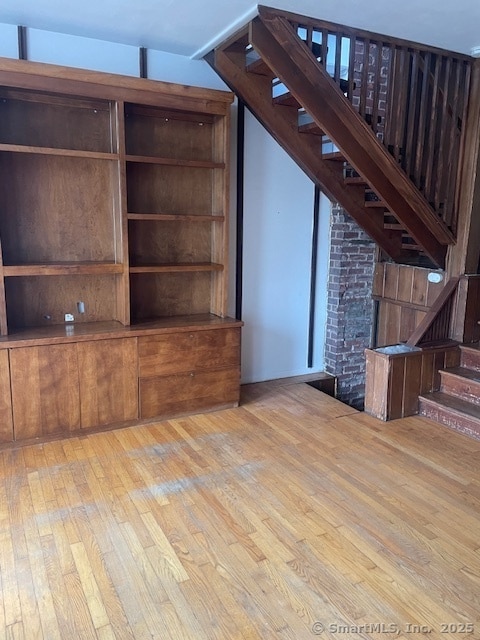 Building Photo - 102 Riverview Ave