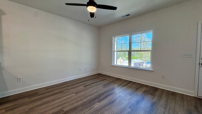 Photo - 1905 Driftwood Cir House