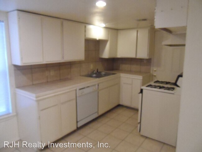 Building Photo - 3 br, 2 bath House - 729 E Brooks