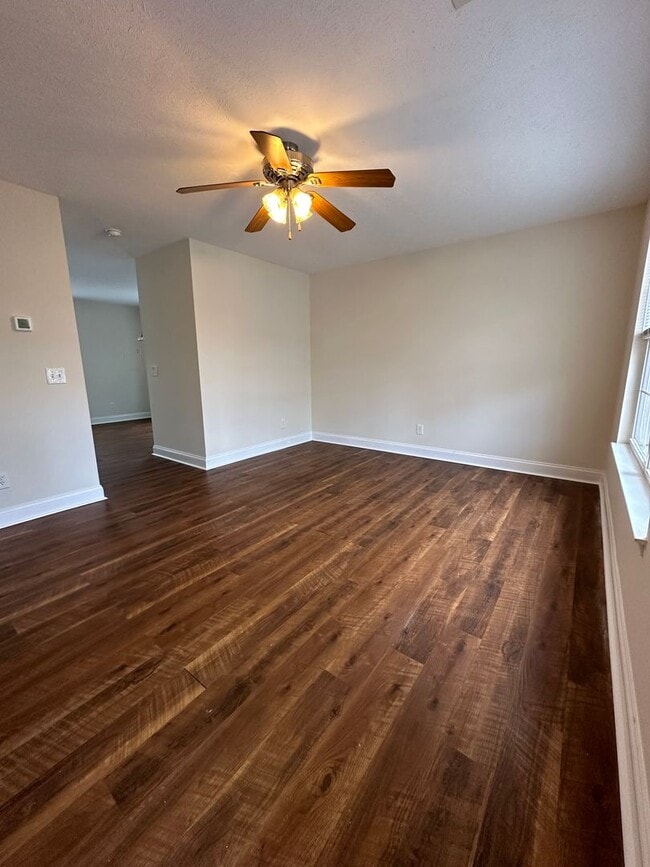 Photo - End Unit Townhome for Rent in Grottoes