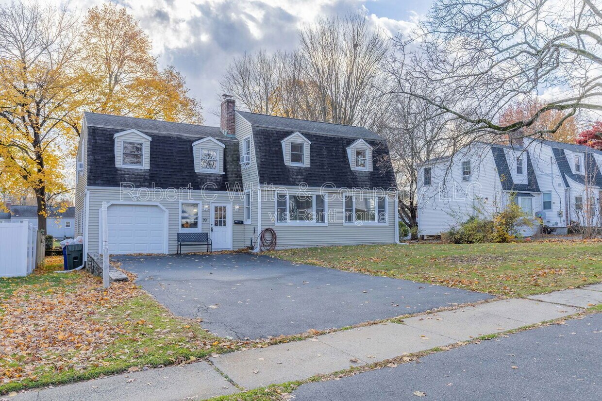 Foto principal - 99 Cheney Ln