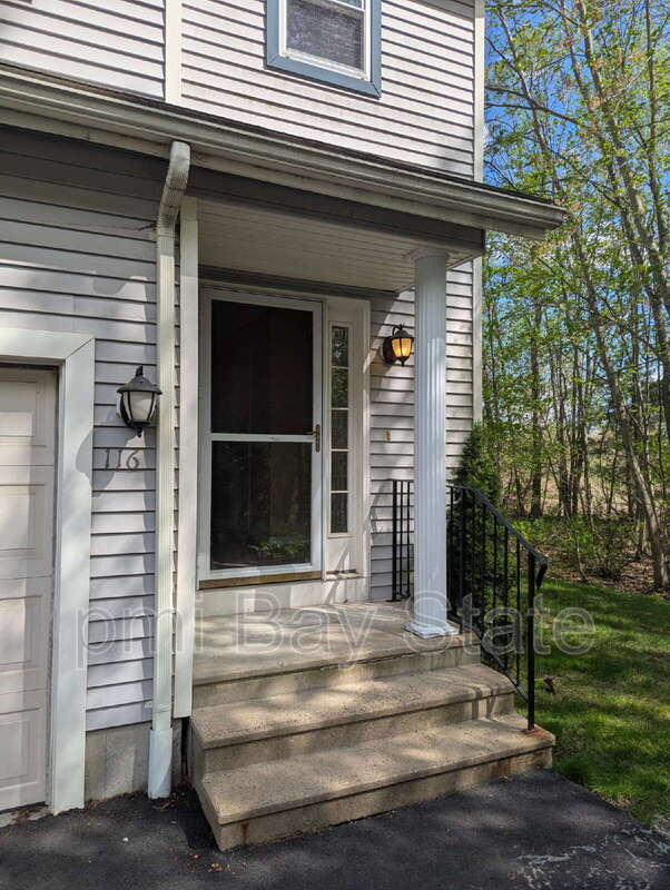 Building Photo - 116 Weatherstone Dr