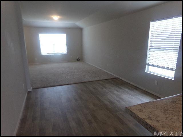 Foto del edificio - 8701 Northwood Creek Dr