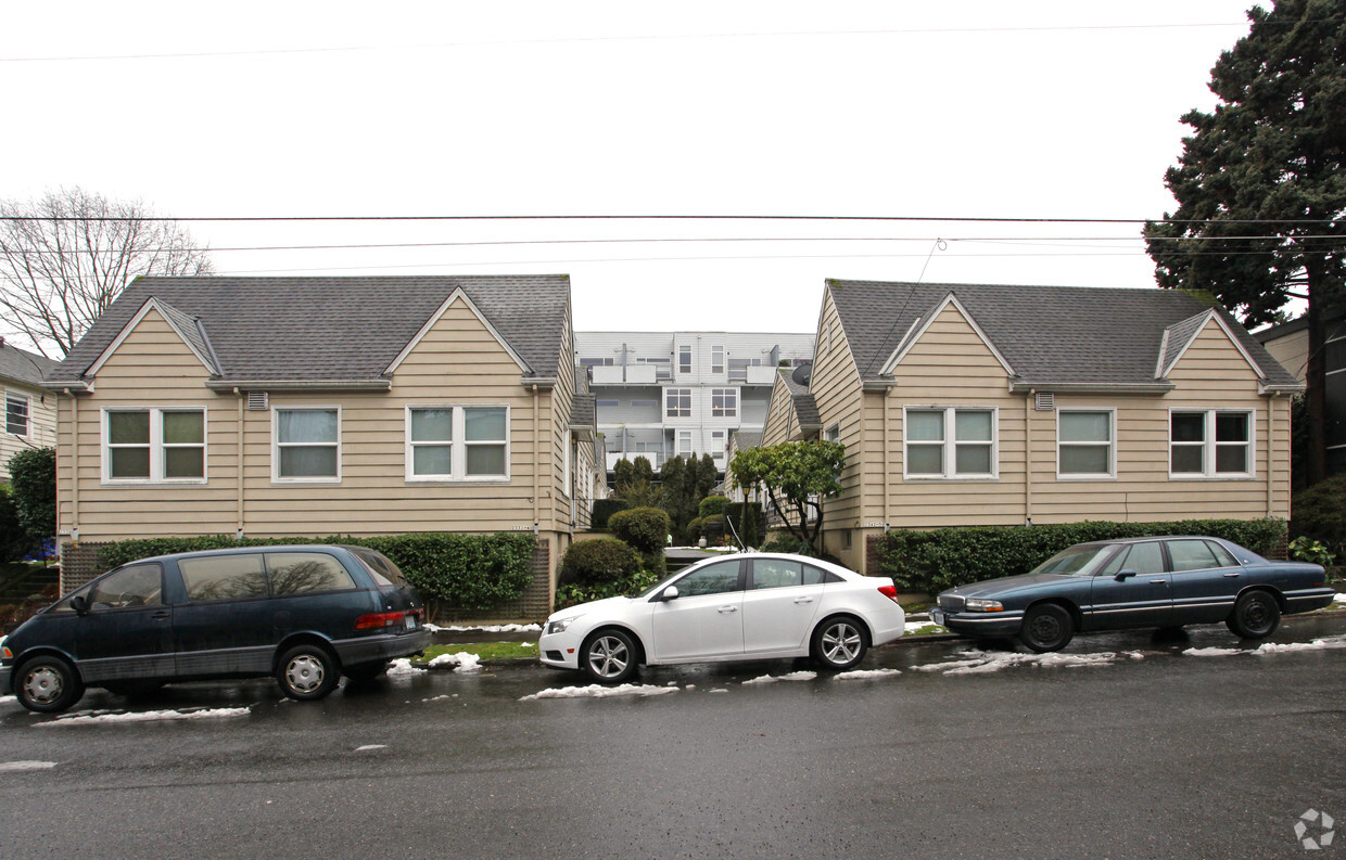 Primary Photo - 2330-2352 NW Overton St
