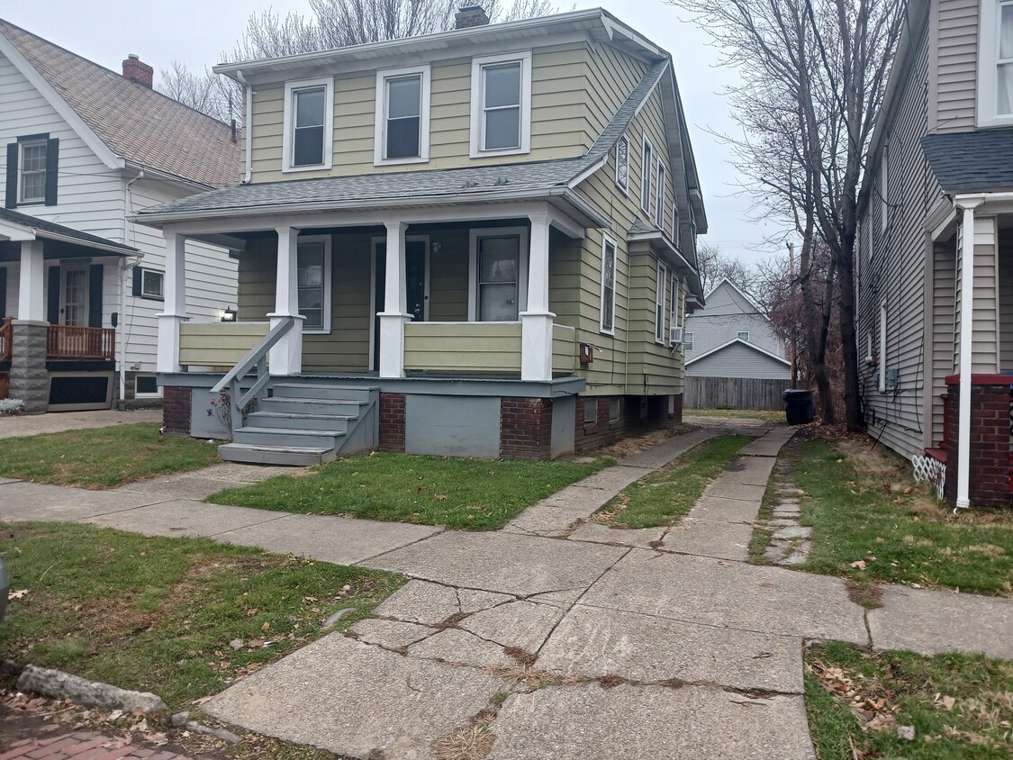 Primary Photo - 7410 Wentworth Ave
