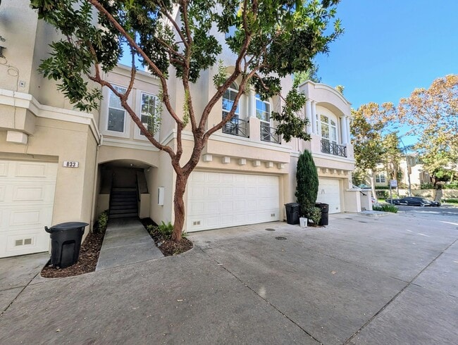 Photo - 827 Harmony Pl Townhome